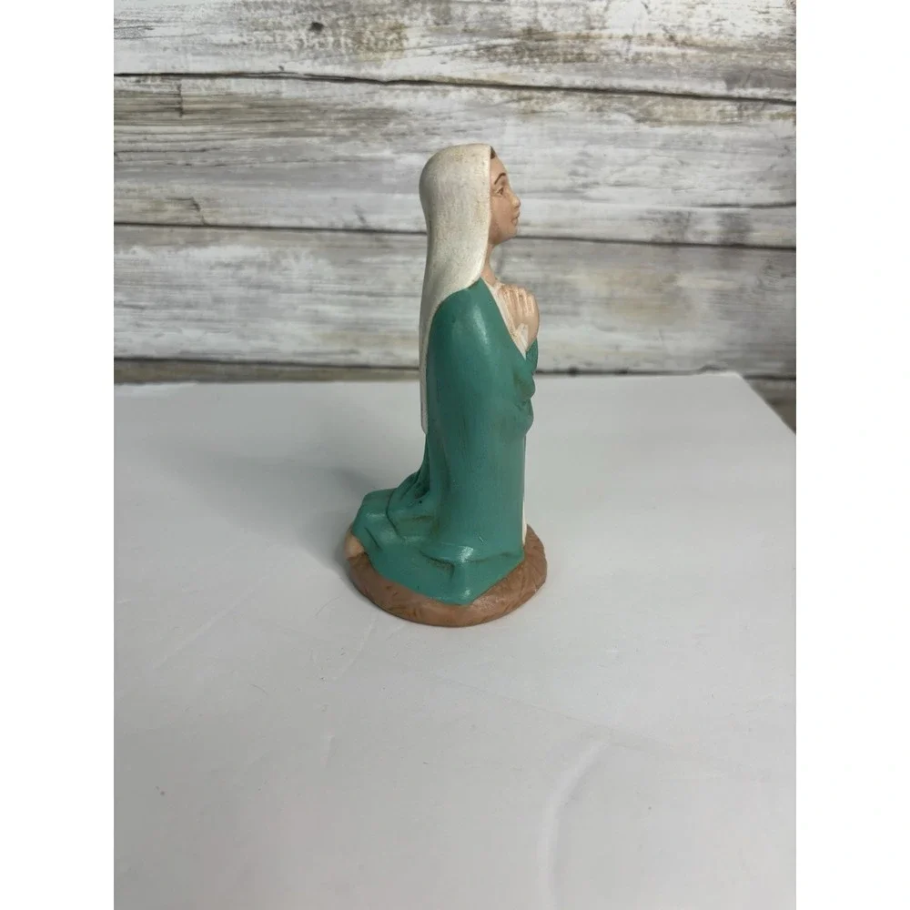 Vintage Handmade Mold Mother Mary Figurine 5